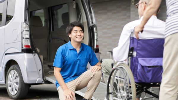 介護業では電話代行サービスが強力な助けとなる！利用に向いているケースやメリットを紹介